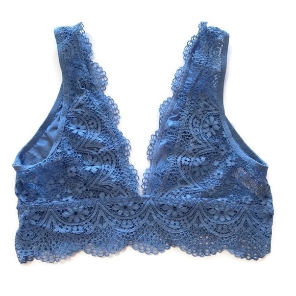 VICTORIAS SECRET Sky Dusty Blue Lace Crochet Triangle Bralette No Padding Small - Picture 3 of 10